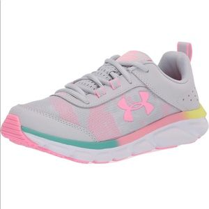 Under Armour Sneakers